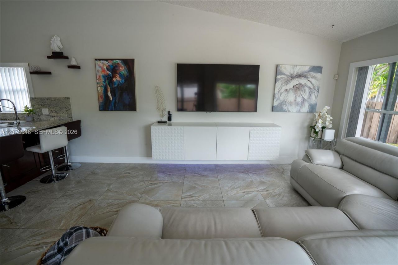 7301 SW 159th Ave , Miami, FL 33193 Photo