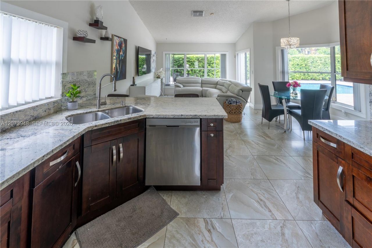 7301 SW 159th Ave , Miami, FL 33193 Photo