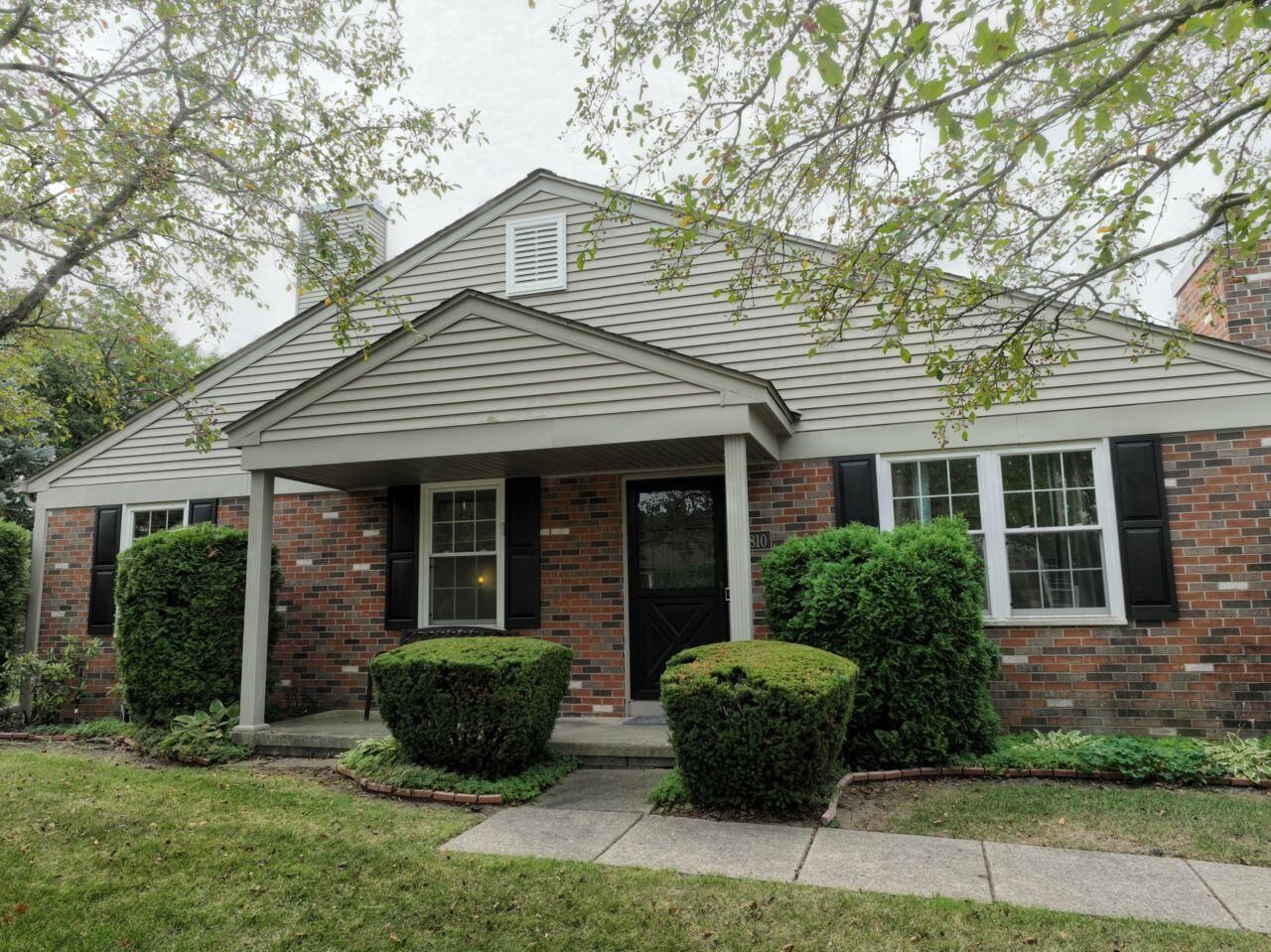 15810 Cambridge Drive, Clinton Township, MI 48038 Main Photo