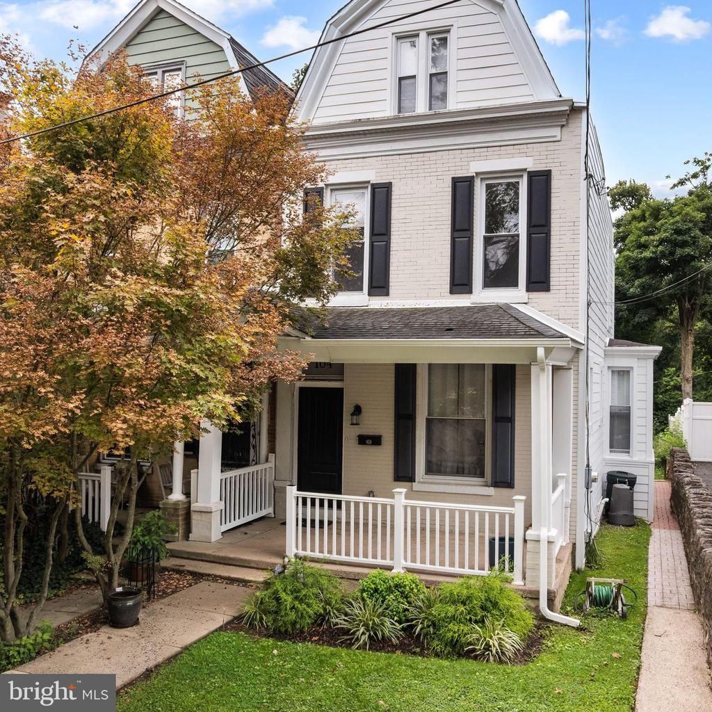 104 E JEFFERSON STREET, MEDIA, PA 19063