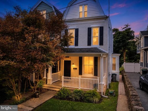 104 E JEFFERSON STREET, MEDIA, PA 19063