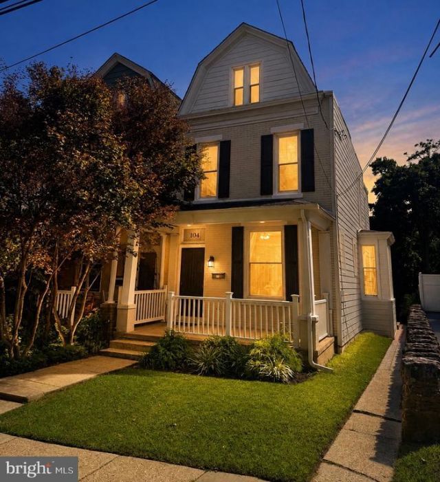 104 E JEFFERSON STREET , MEDIA, PA 19063