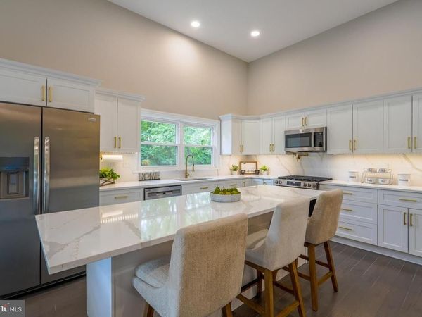 501 FLORA CIRCLE, SPRINGFIELD, PA 19064