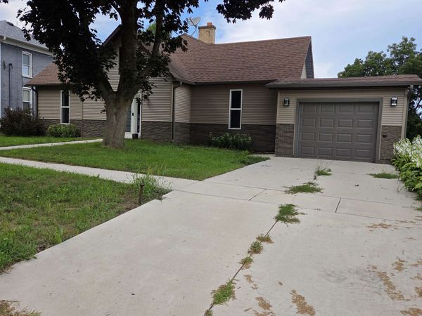 436 Hubbard, WINSLOW, IL 61089