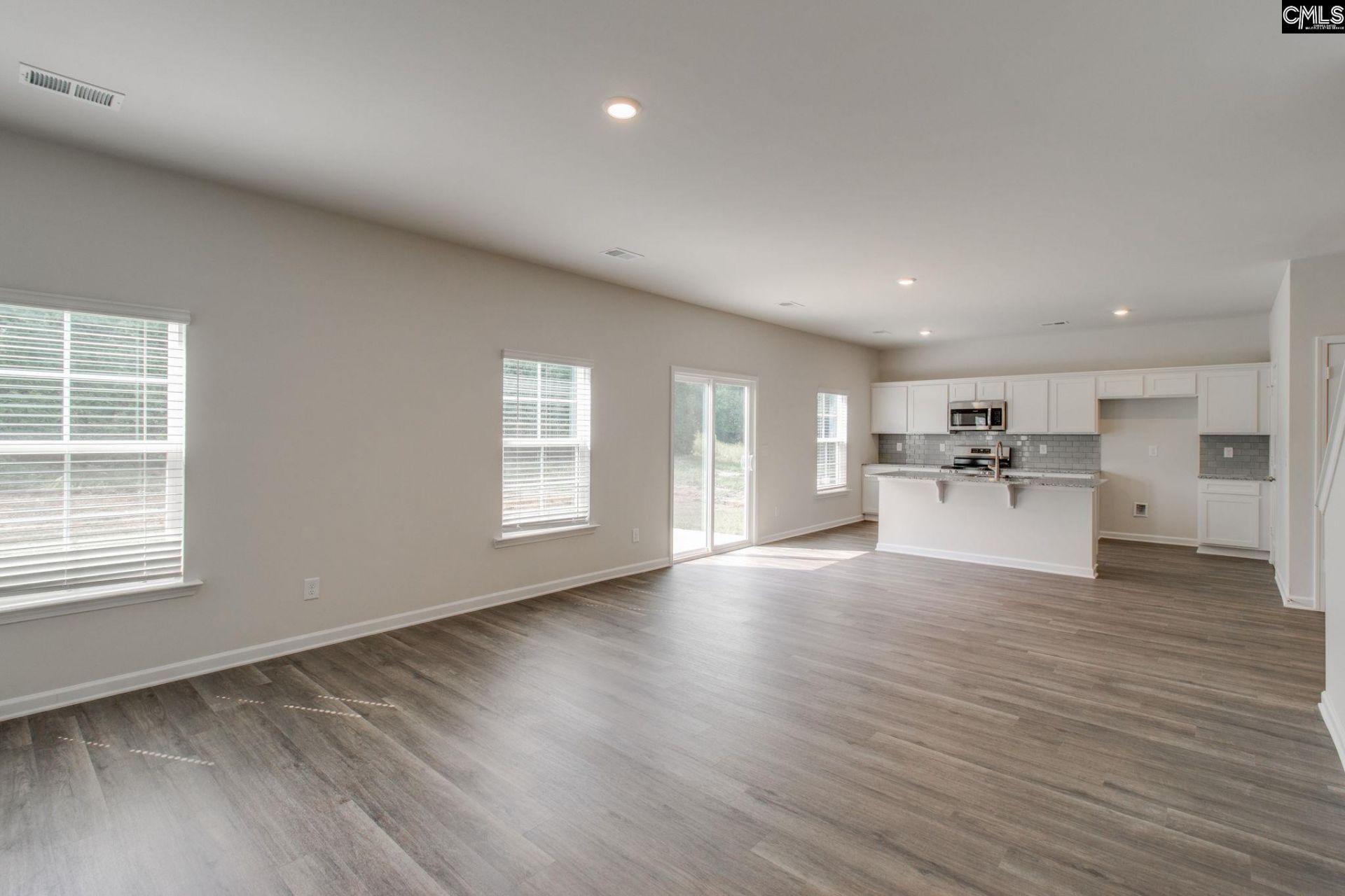 547 Cromer Road Photo 10