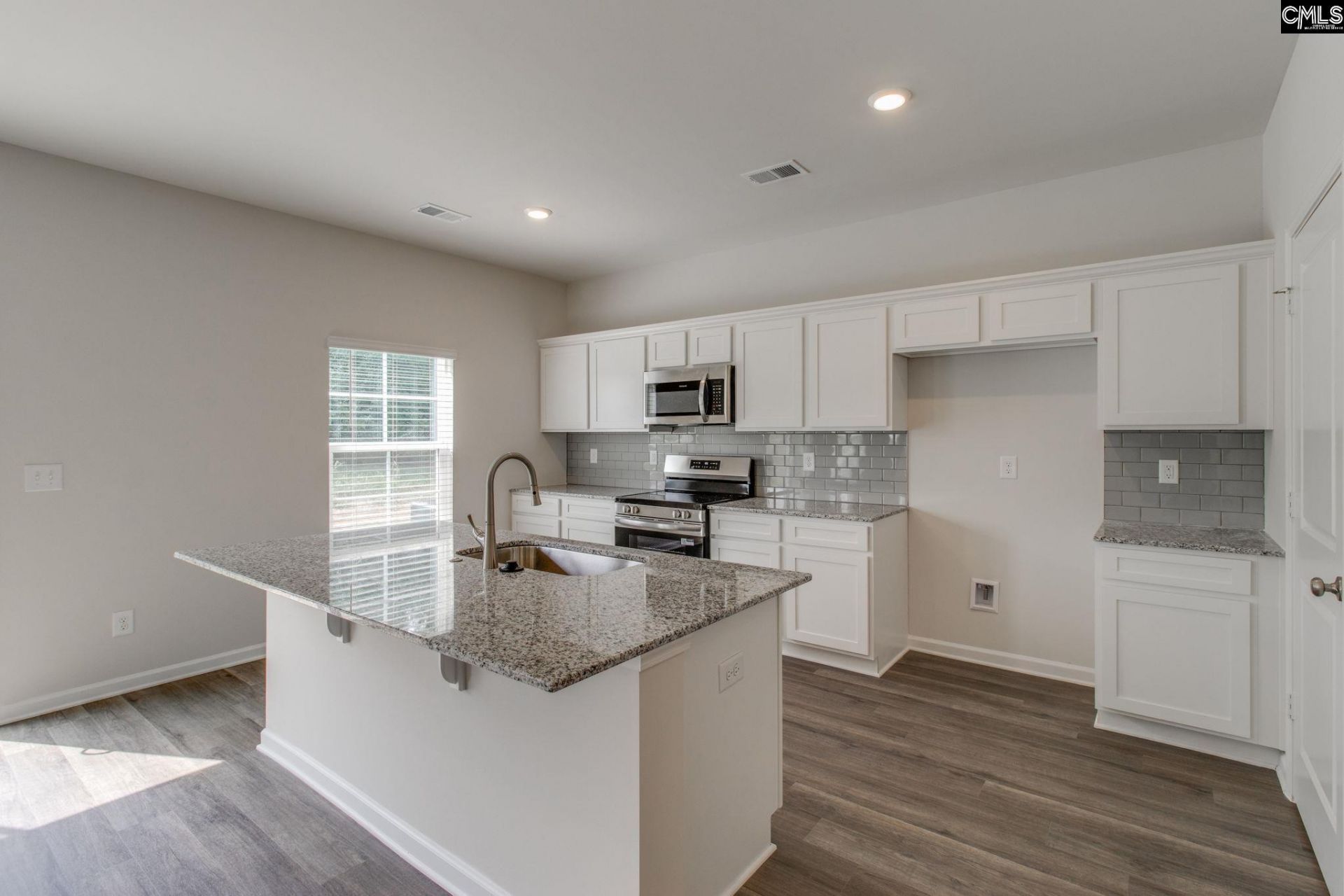 547 Cromer Road Photo 12
