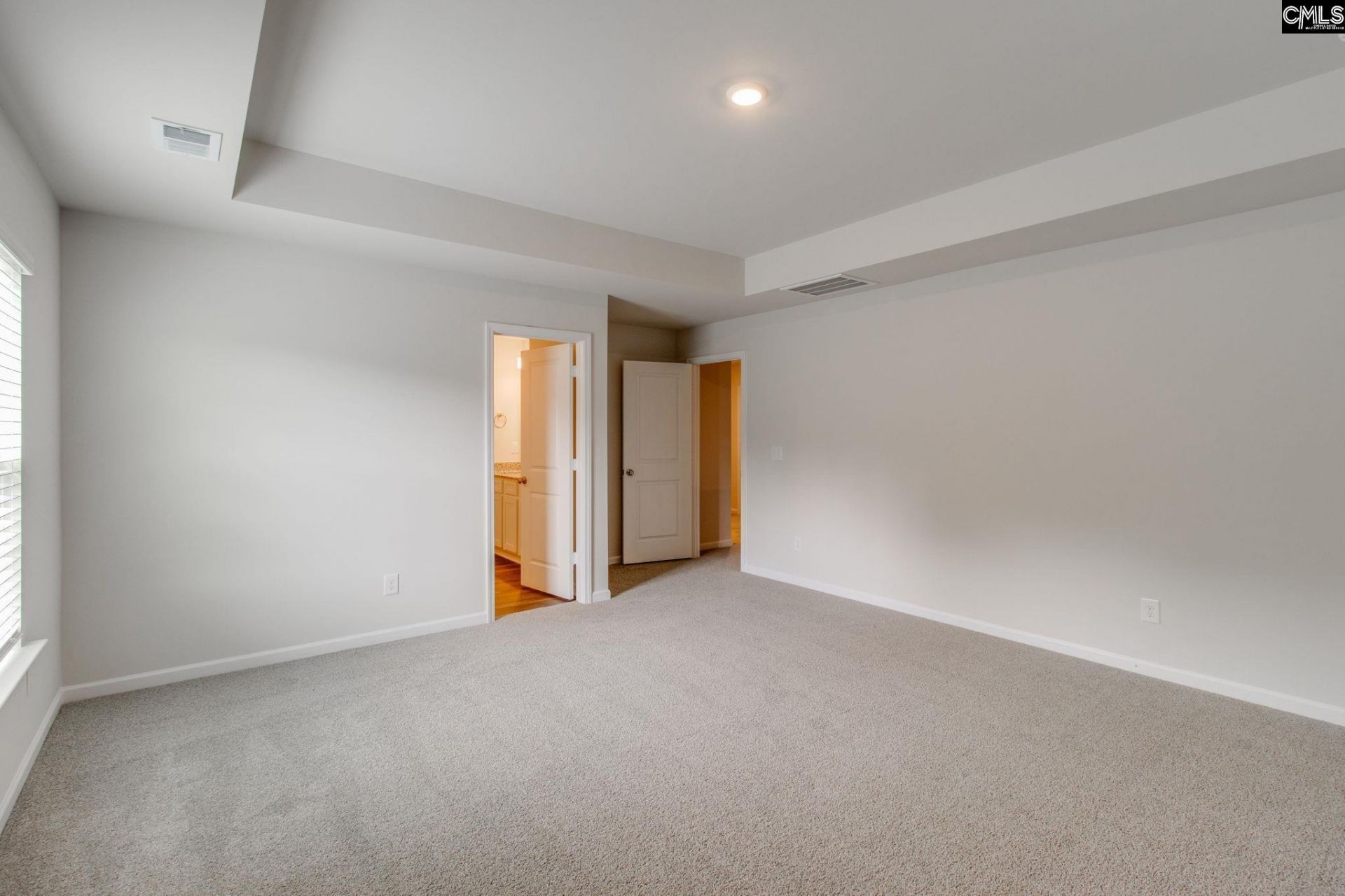 547 Cromer Road Photo 19