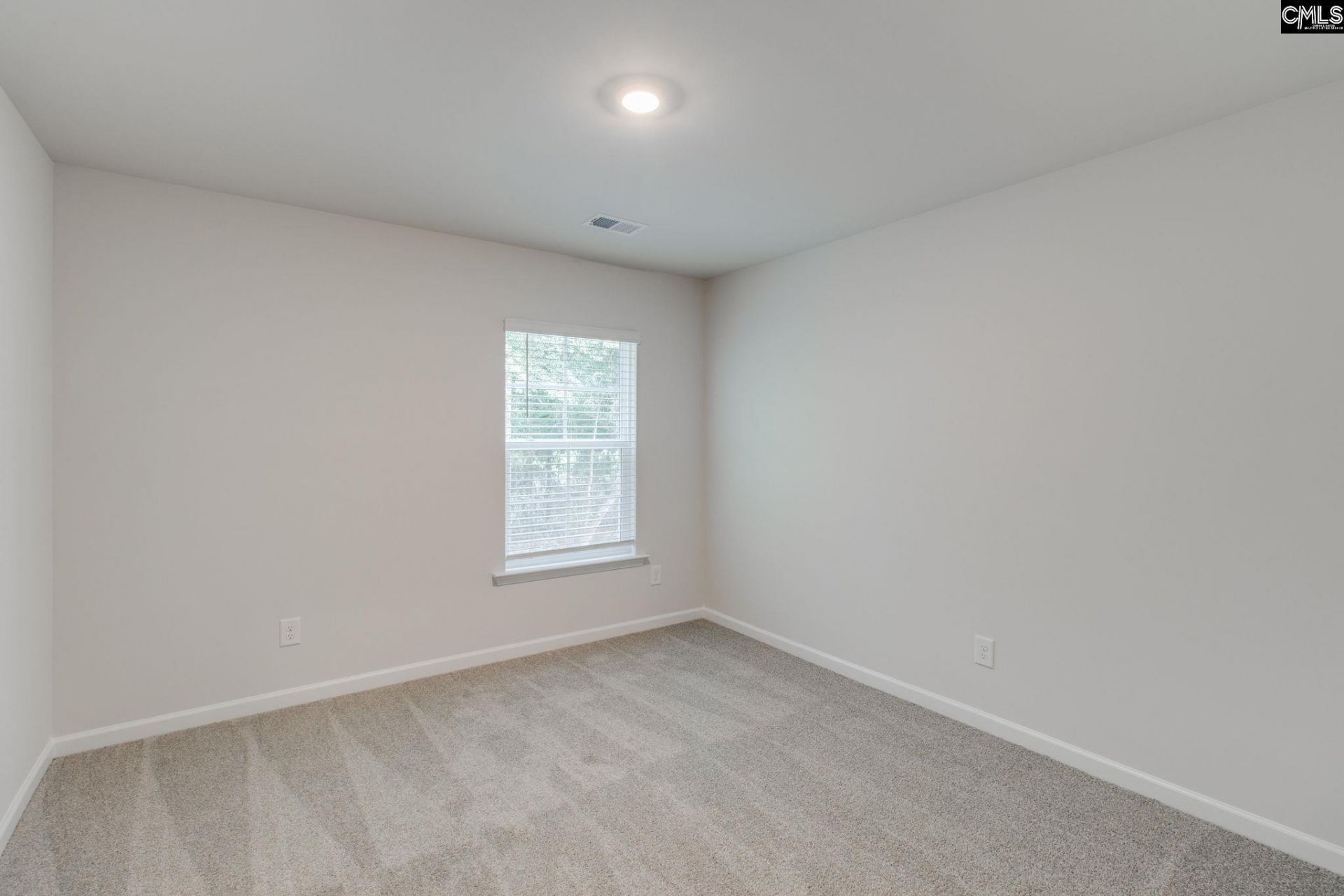 547 Cromer Road Photo 24