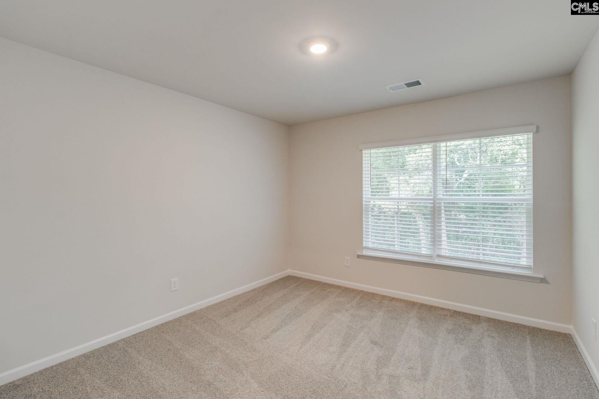 547 Cromer Road Photo 26