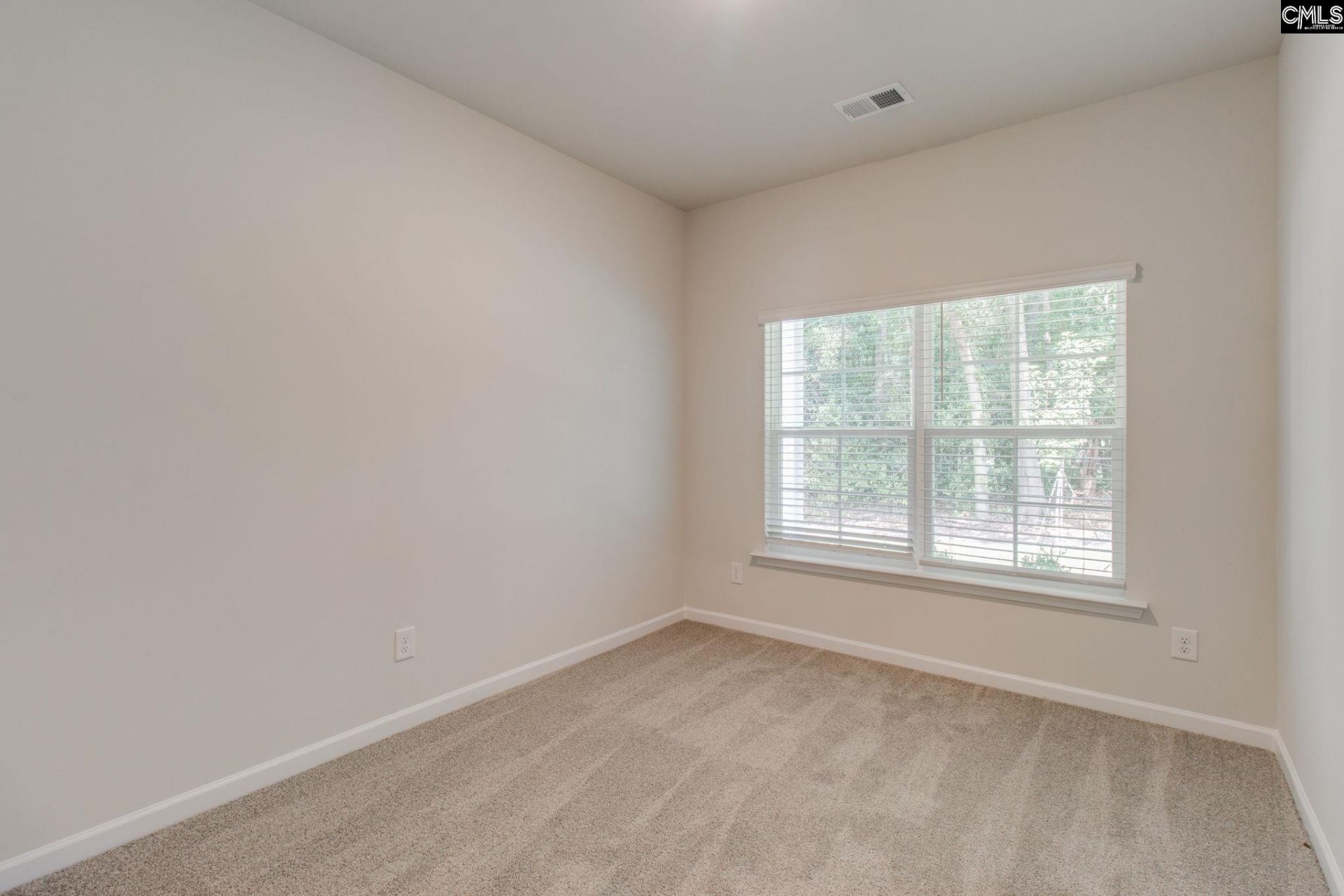 547 Cromer Road Photo 6