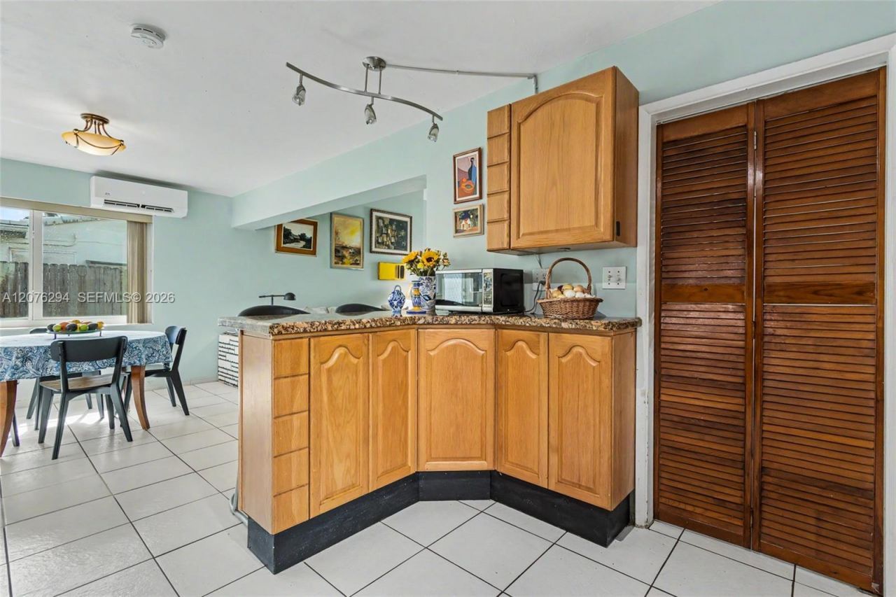 1523 Liberty St, Hollywood, FL 33020 Photo
