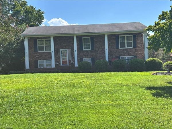 1024 KELWYN Lane, Lewisville, NC 27023