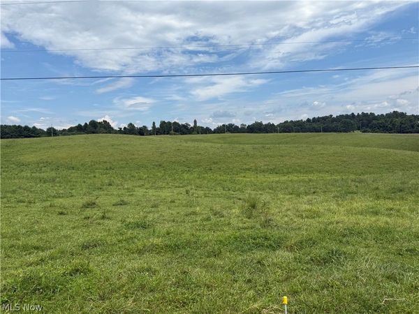 3984 County Rd 16 , Corning, OH 43730