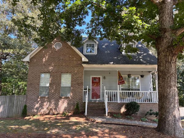 547 FULTONBROOK Dr, Fultondale, AL 35068