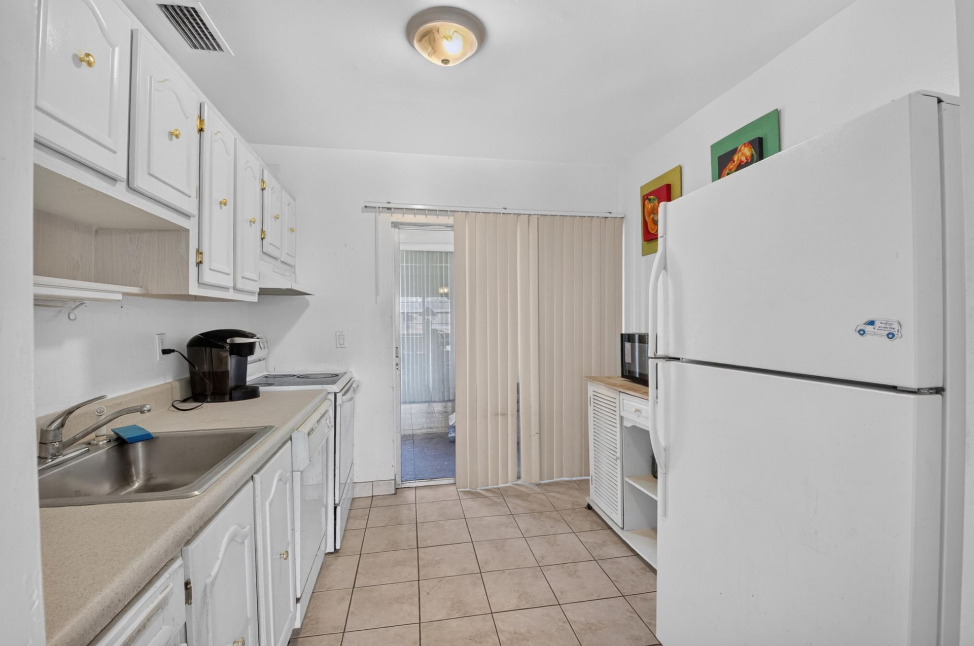 2 Abbey Lane, Unit 205, Delray Beach, FL 33446 Photo