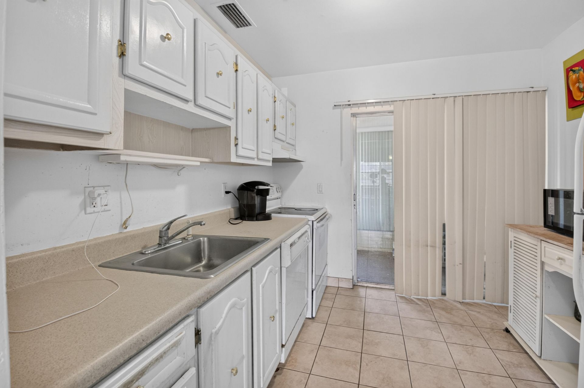 2 Abbey Lane, Unit 205, Delray Beach, FL 33446 Photo