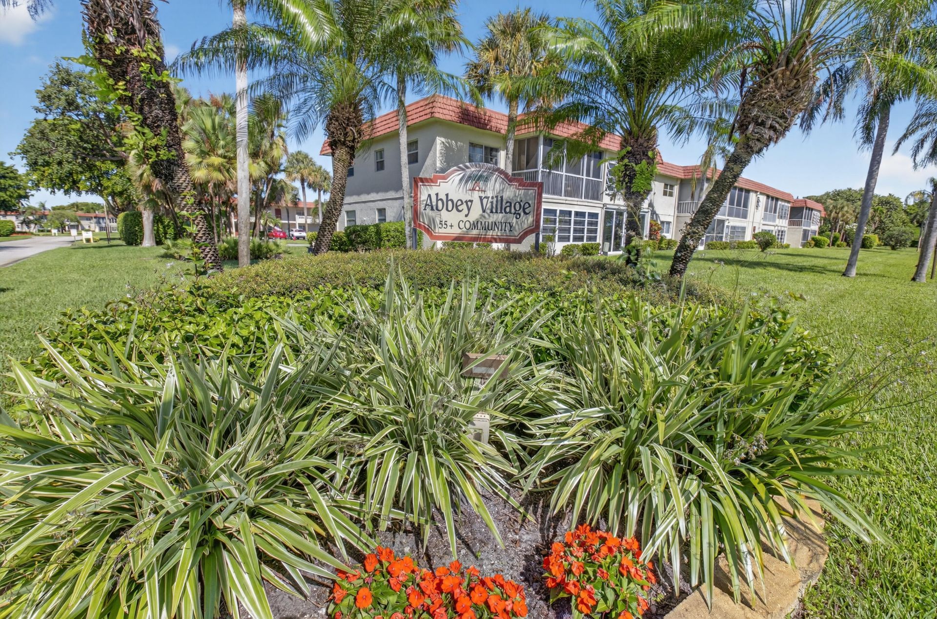 2 Abbey Lane, Unit 205, Delray Beach, FL 33446 Photo