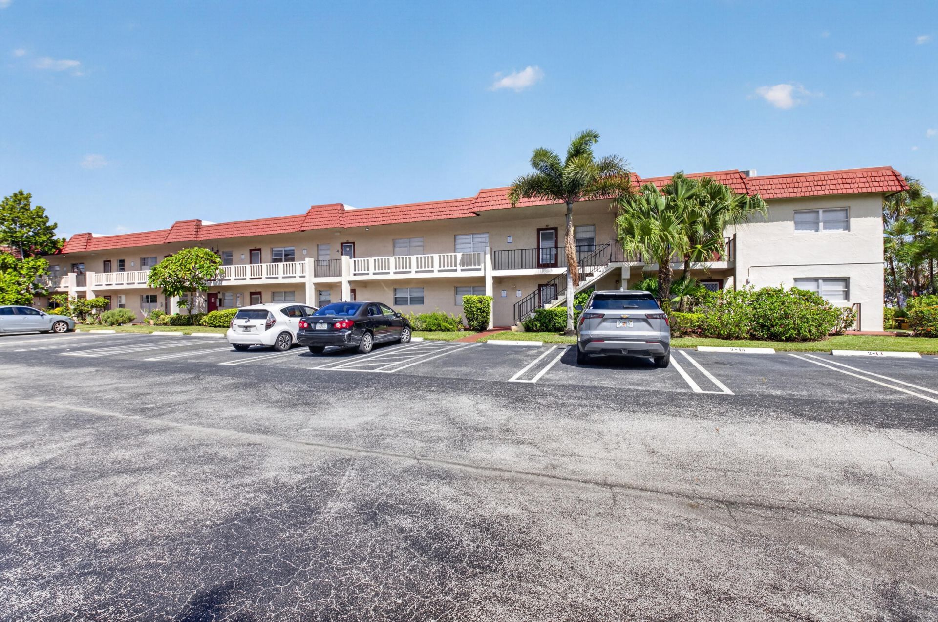 2 Abbey Lane, Unit 205, Delray Beach, FL 33446 Photo