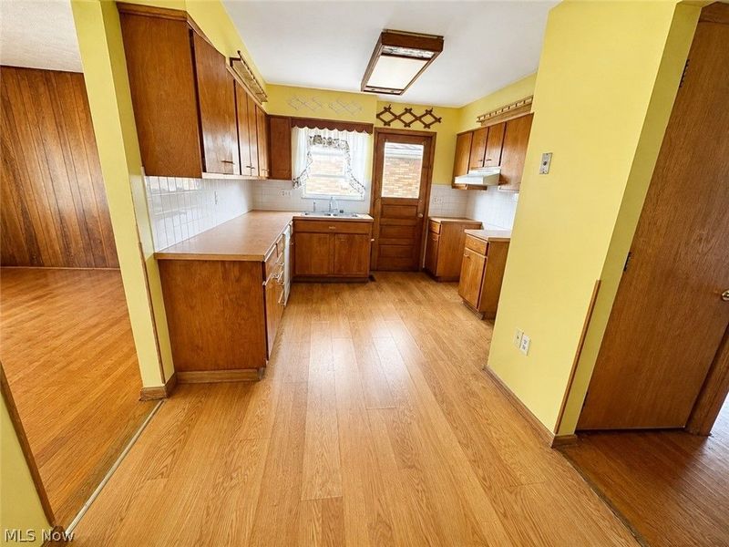 1809 Rockland Avenue, Belpre, OH 45714 Photo 3