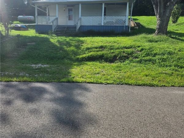 3823 County Rd 16 , Corning, OH 43730