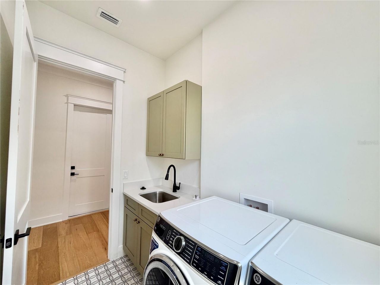 2598 NW 48th Terrace , Gainesville, FL 32606 Photo