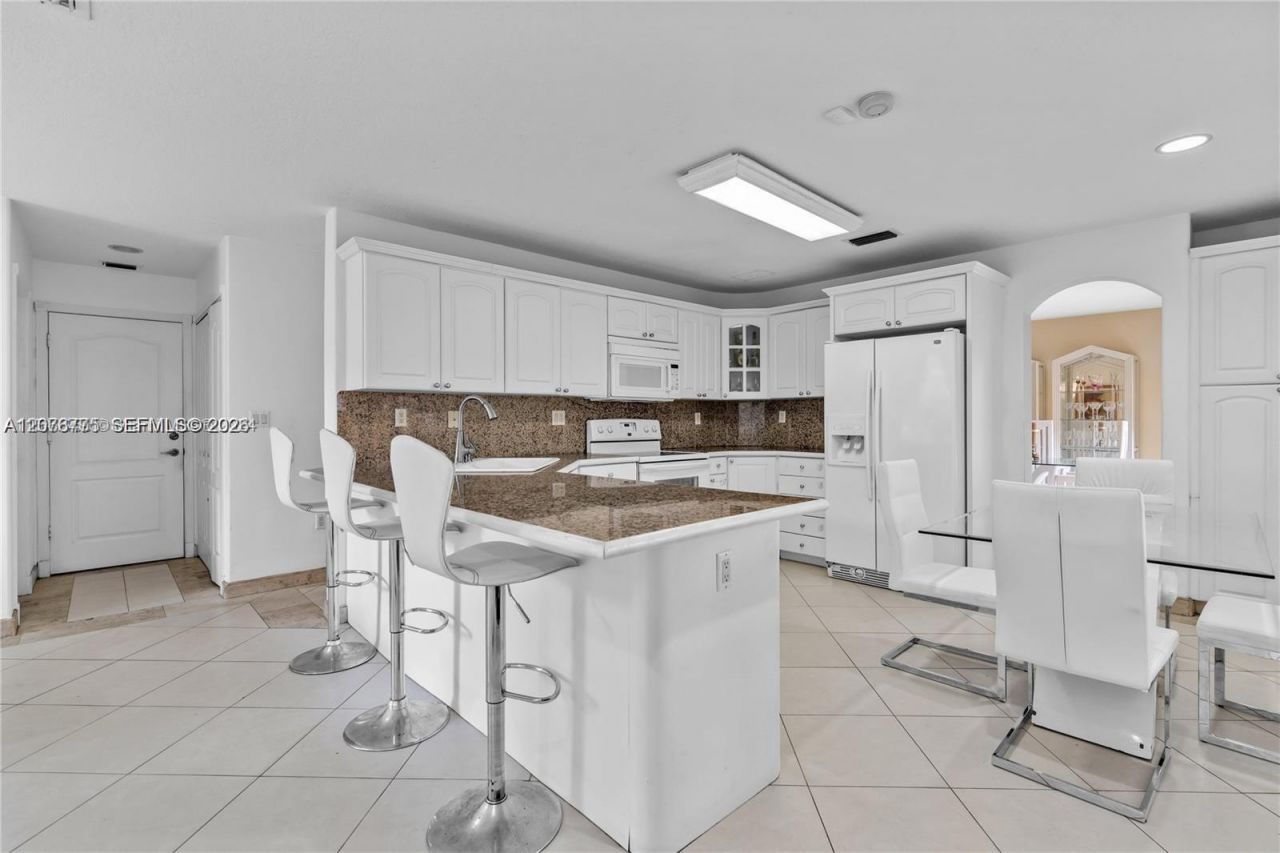 13904 SW 18th Ter, Miami, FL 33175 Photo