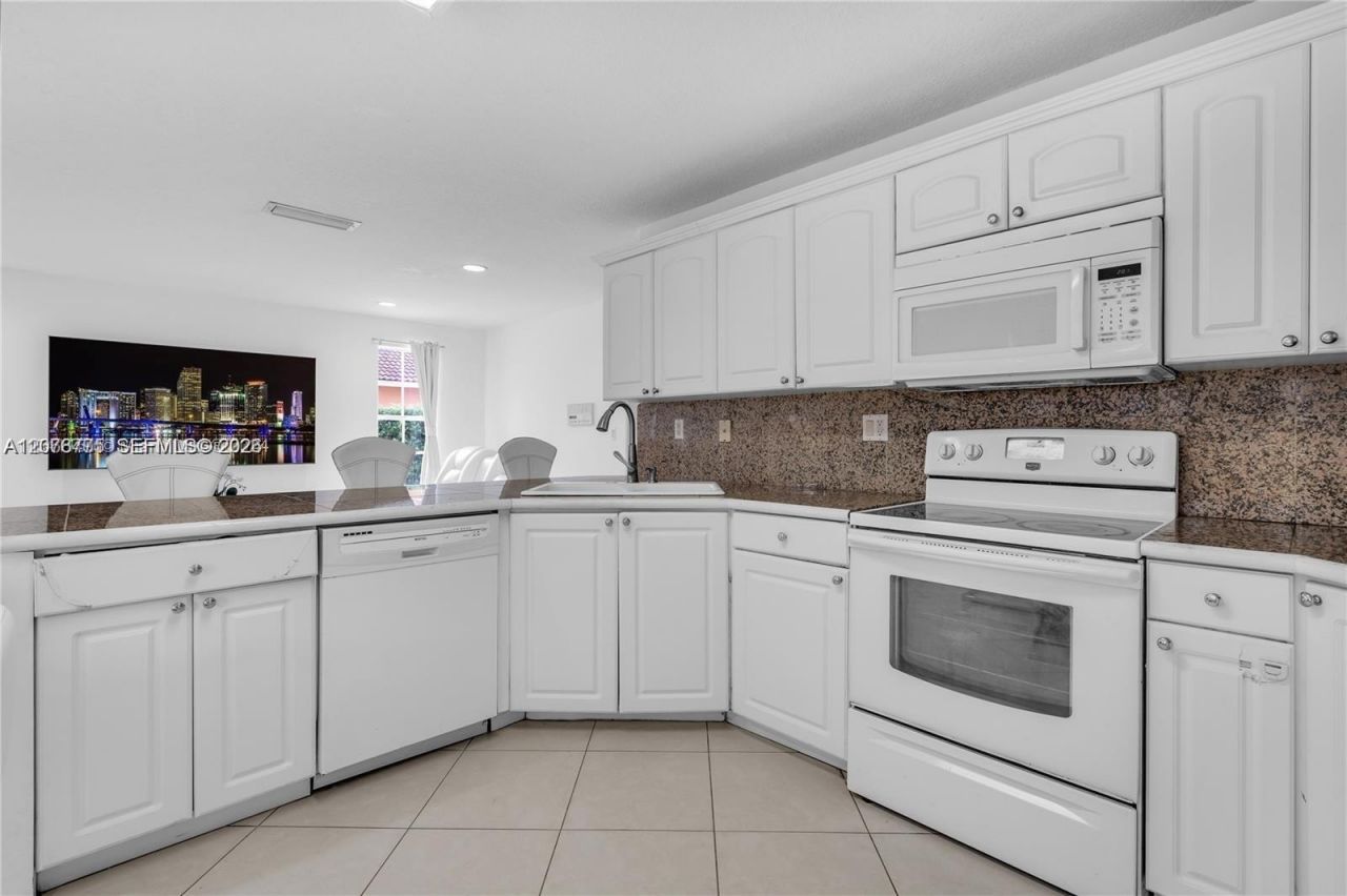 13904 SW 18th Ter, Miami, FL 33175 Photo