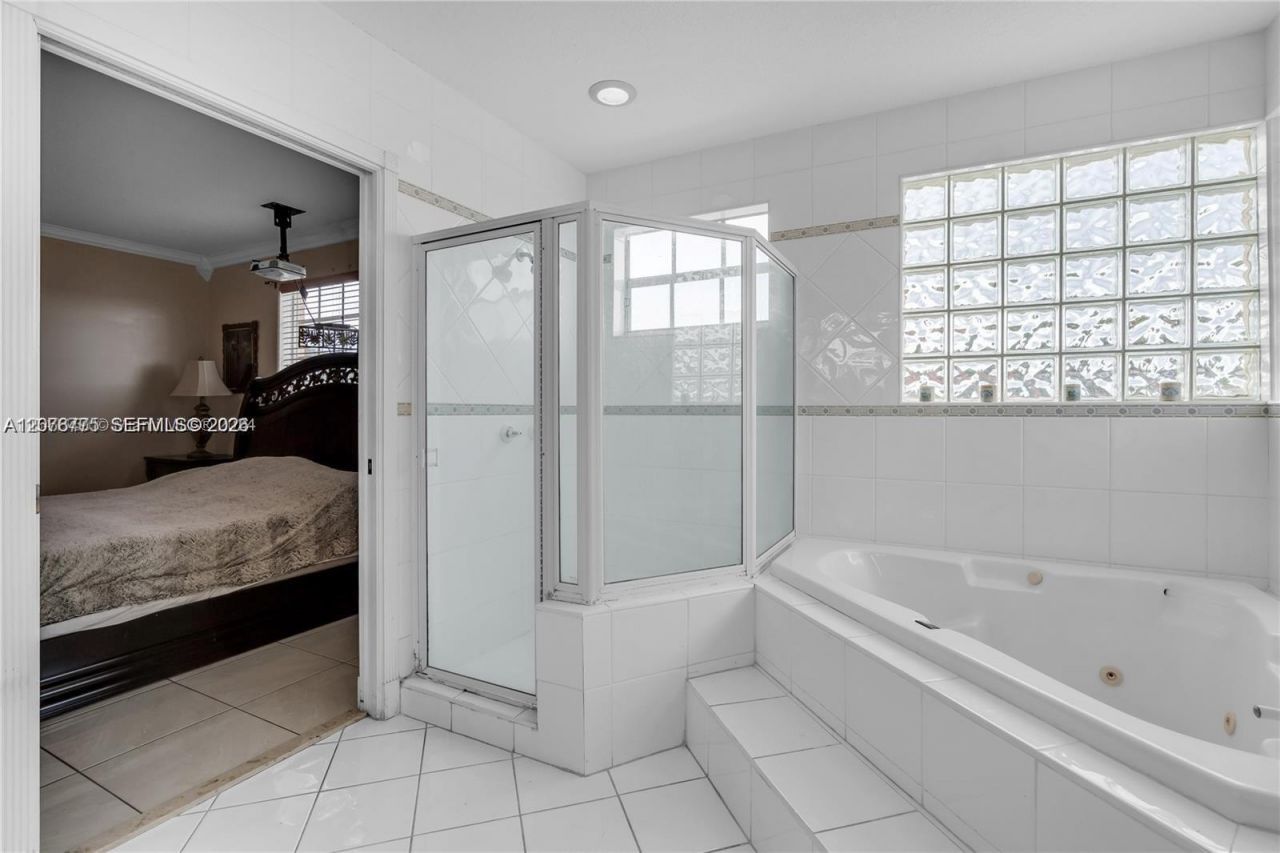 13904 SW 18th Ter, Miami, FL 33175 Photo