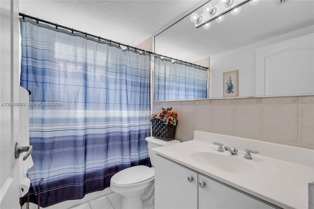 13904 SW 18th Ter, Miami, FL 33175 Photo