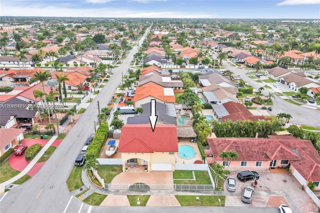 13904 SW 18th Ter, Miami, FL 33175 Photo