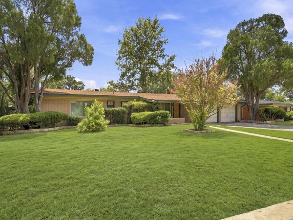 110 CLUBHILL DR, San Antonio, TX 78228
