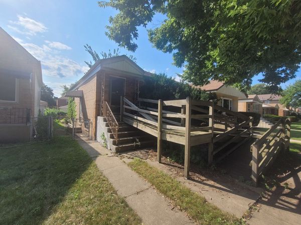 10350 S Whipple Street, Chicago, IL 60655