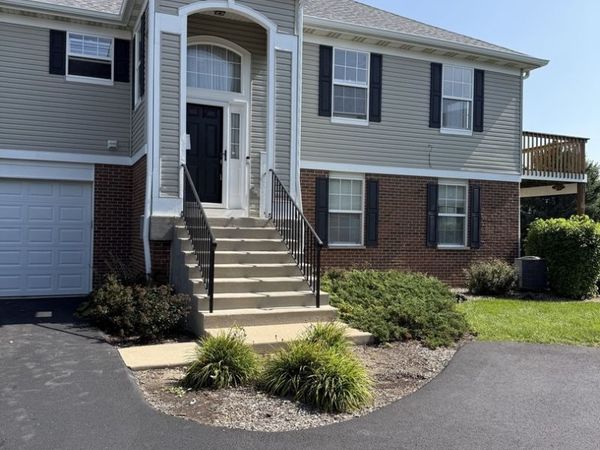 613 Legend Lane , Unit 20-4, McHenry, IL 60050