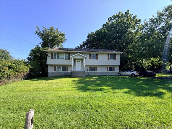 72 Lake Region Boulevard , Monroe, NY 10950
