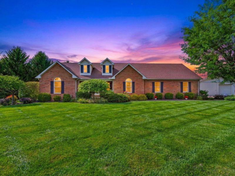 1369 Traci Lynn Court, Canal Winchester, OH 43110 Photo 1