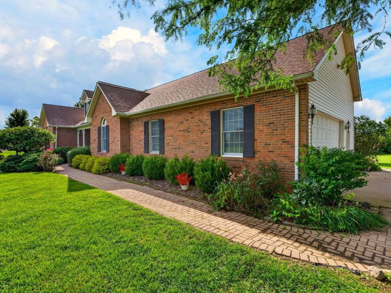 1369 Traci Lynn Court, Canal Winchester, OH 43110 Photo 15