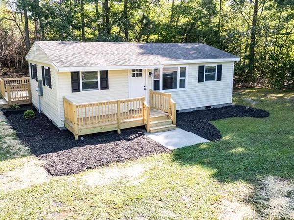2029 BLUFF POINT RD , KILMARNOCK, VA 22482