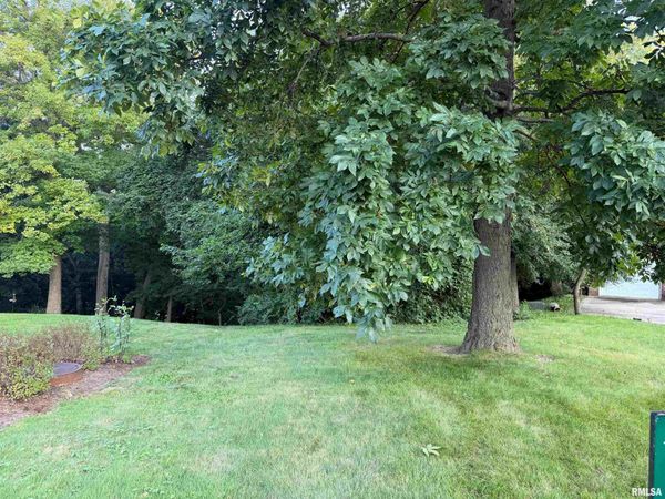0 W CRESTRIDGE Court, Peoria, IL 61615