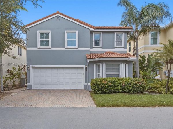 1880 Sweetbay Way, Hollywood, FL 33019