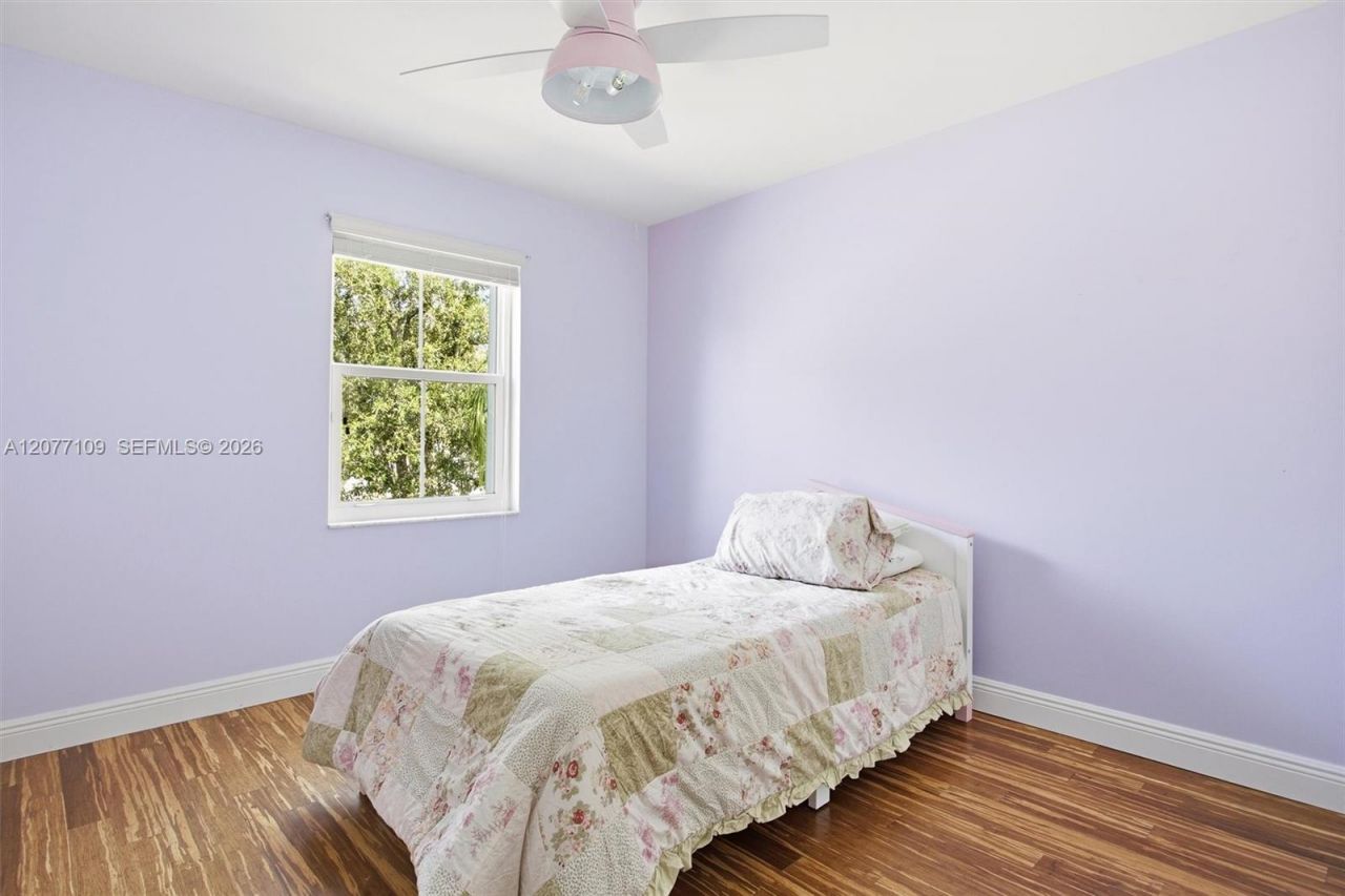 1880 Sweetbay Way, Hollywood, FL 33019 Photo