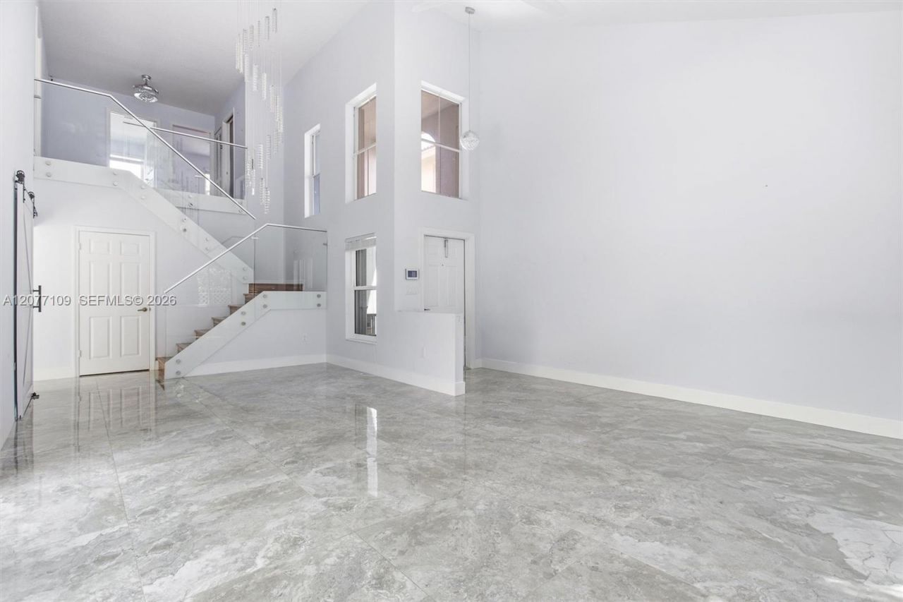 1880 Sweetbay Way, Hollywood, FL 33019 Photo