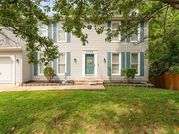 8706 N Troost Avenue, Kansas City, MO 64155