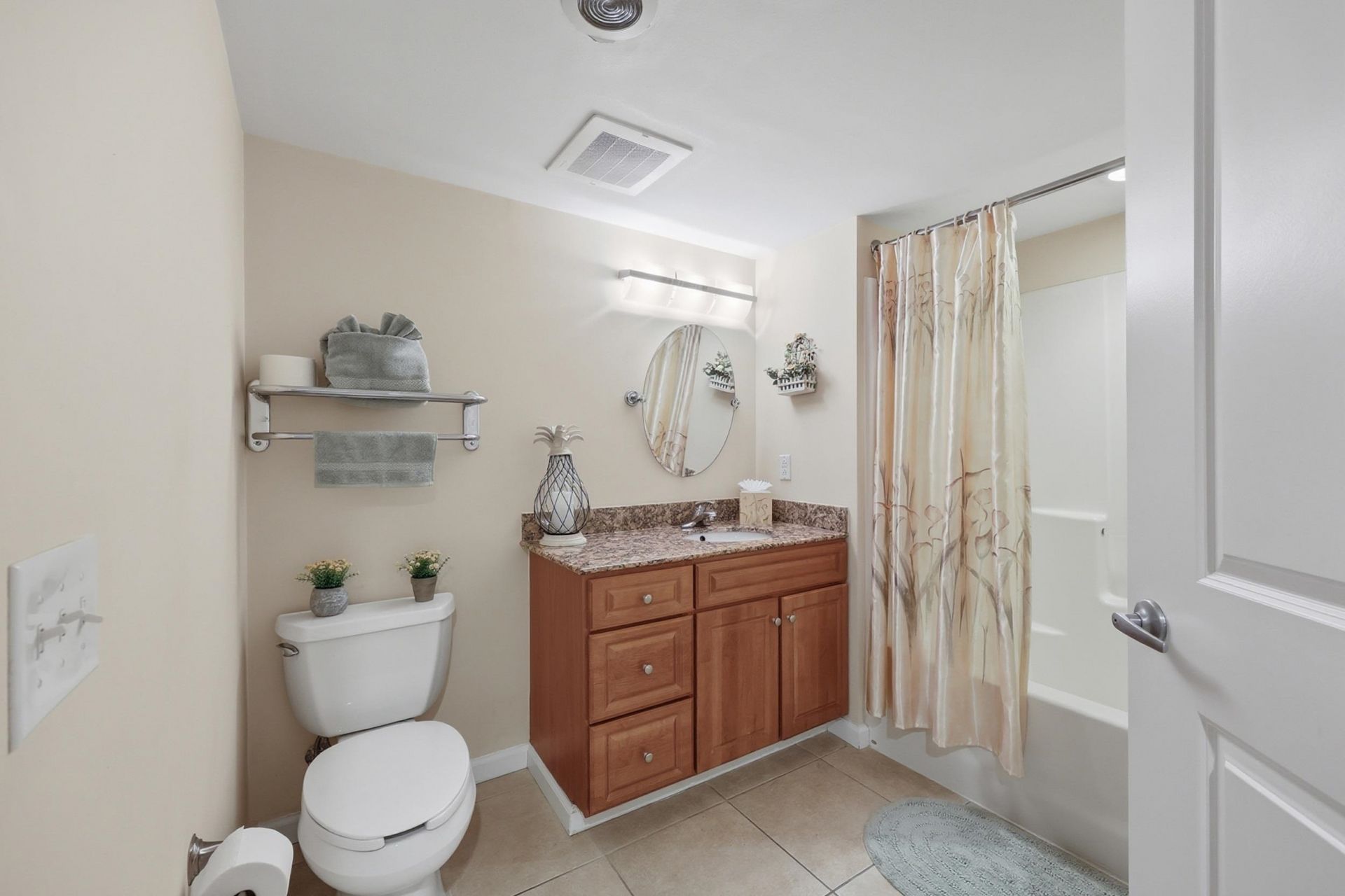 1819 N North Ocean Blvd. Photo 9