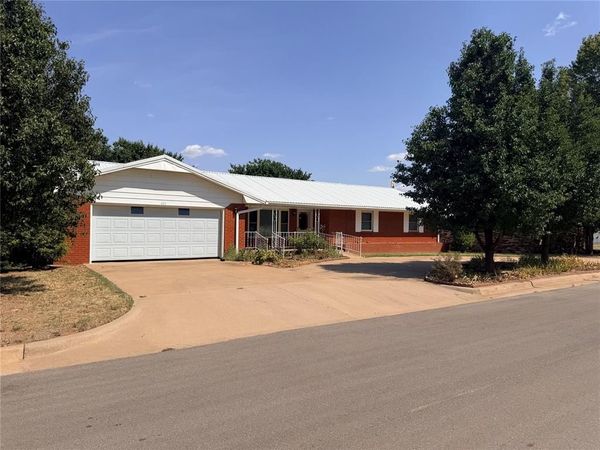 406 N Armor Avenue, Canton, OK 73724