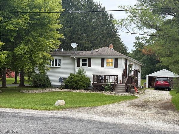6206 Downs Road NW, Warren, OH 44481