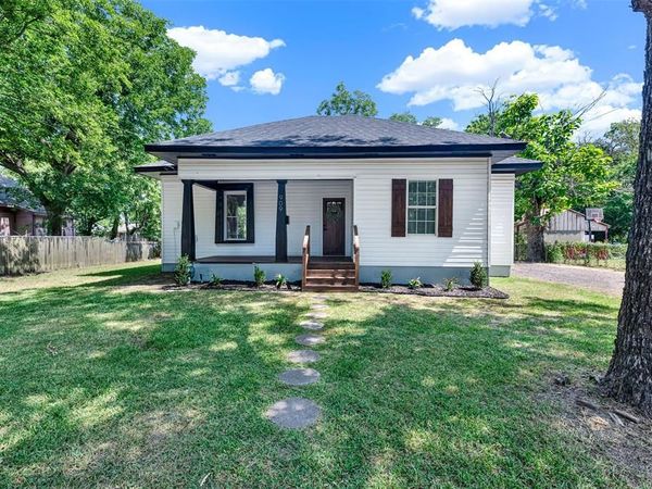 909 E High Street, Terrell, TX 75160
