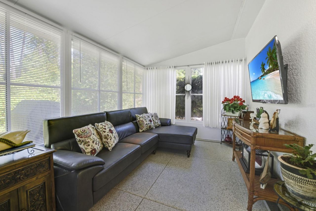 1024 Saint Ives Court , Mount Dora, FL 32757 Photo