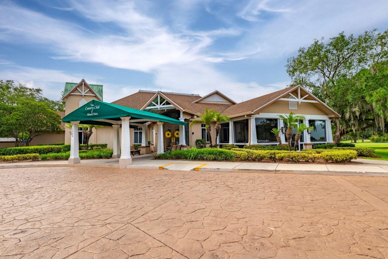 1024 Saint Ives Court , Mount Dora, FL 32757 Photo