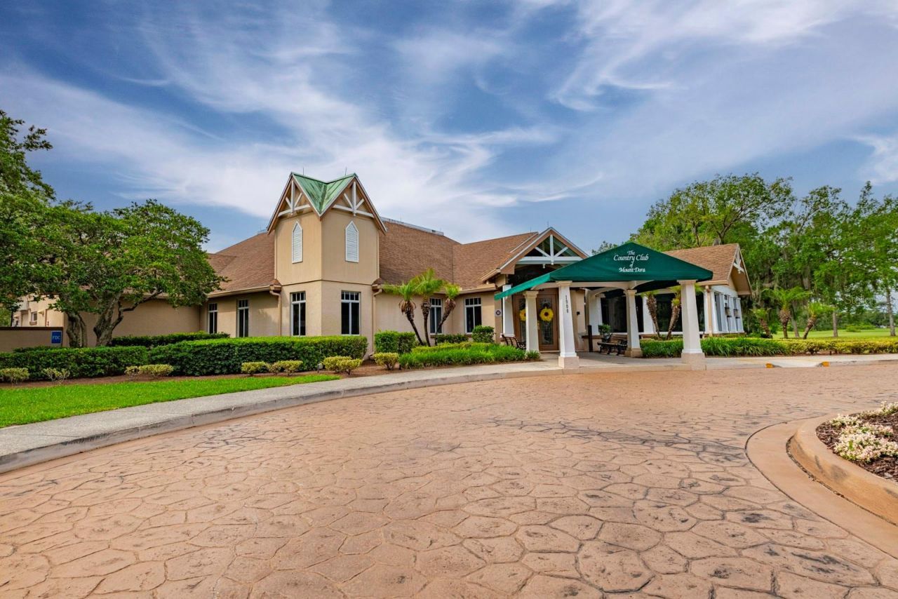 1024 Saint Ives Court , Mount Dora, FL 32757 Photo