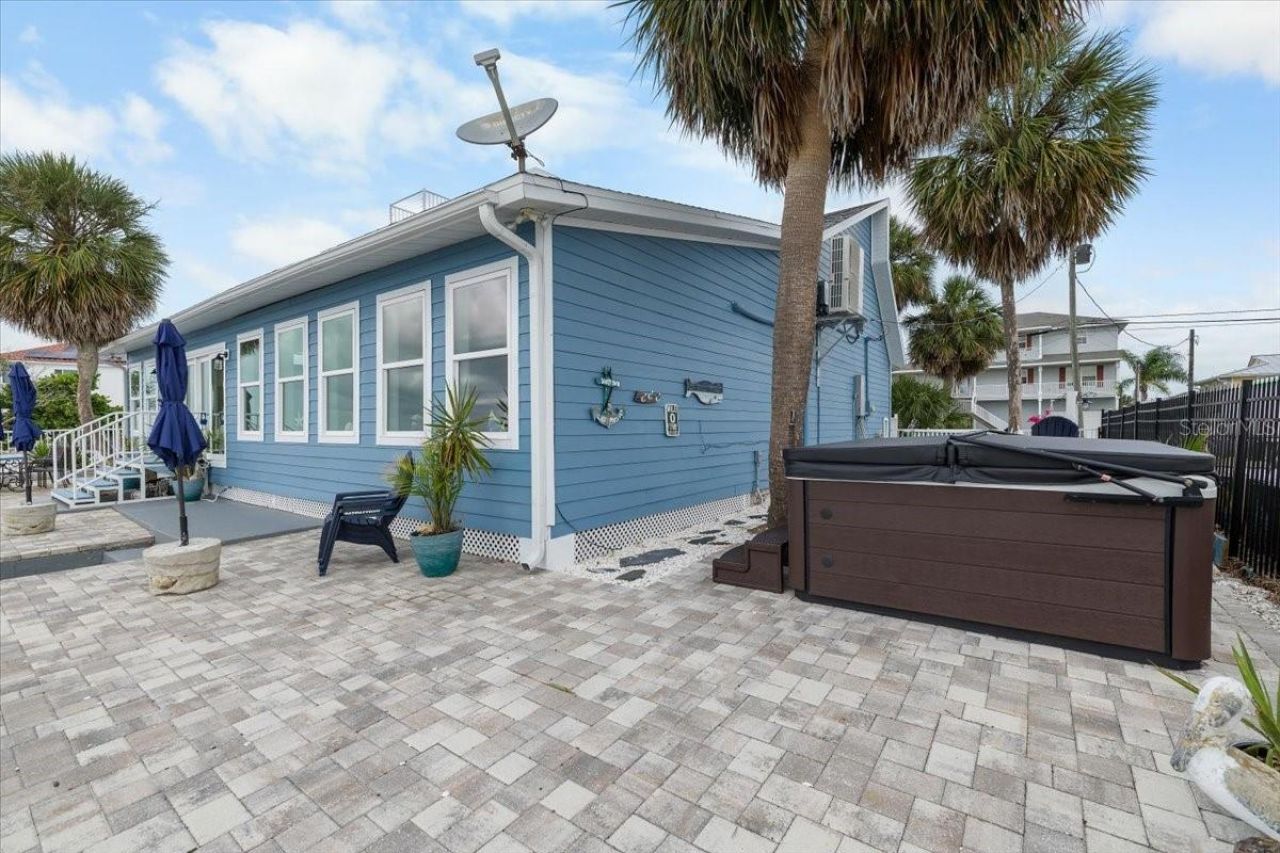 3200 Gulf Winds Circle , Hernando Beach, FL 34607 Photo